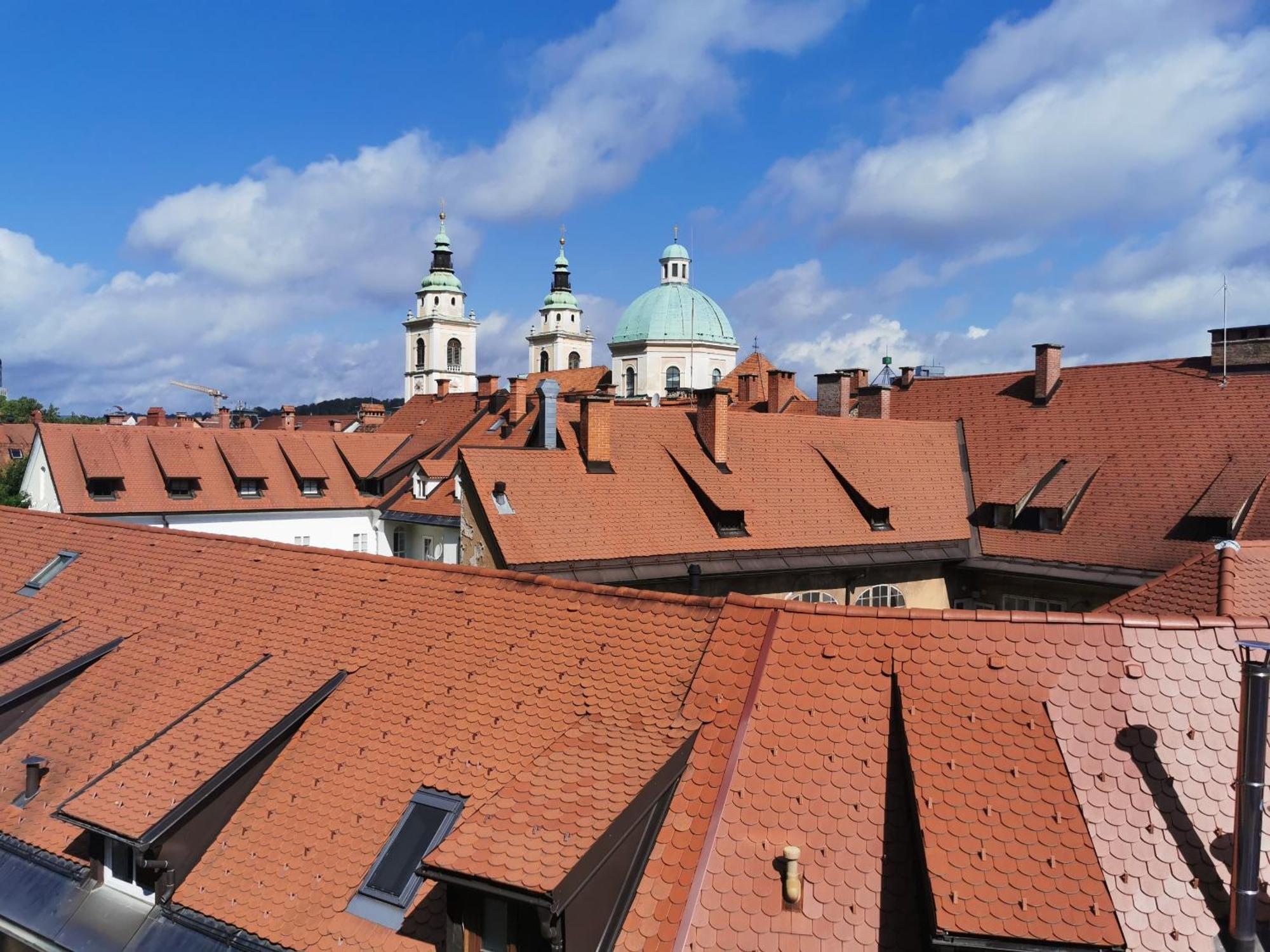 Under The Castle Apartments Lublana Zewnętrze zdjęcie